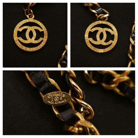 coco chanel kette 90er jahre|Coco Chanel Kette Vergoldet – 75 im Angebot bei 1stDibs.